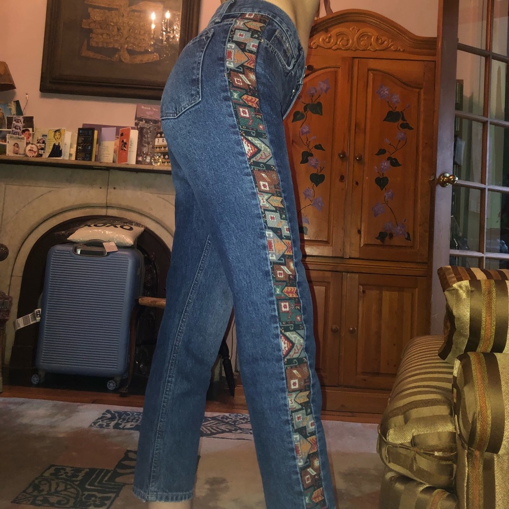 Straight leg jeans w/ patterned side panels